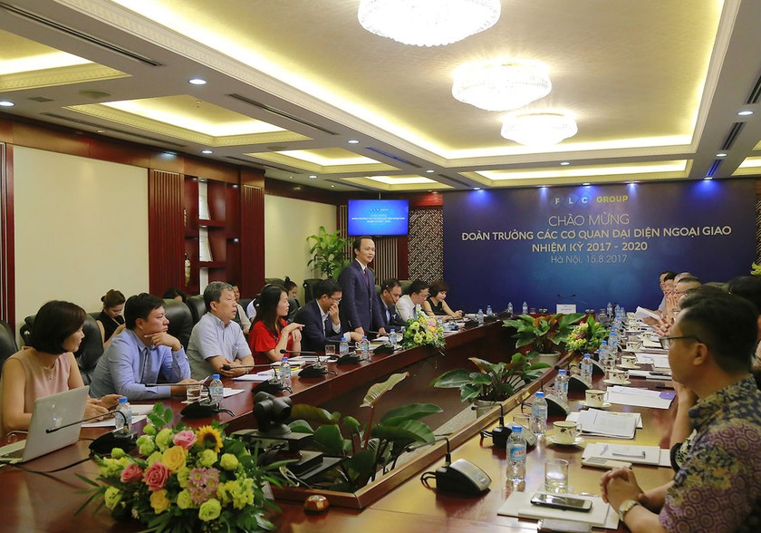Chủ tịch Tập đoàn FLC phát biểu trong buổi gặp mặt