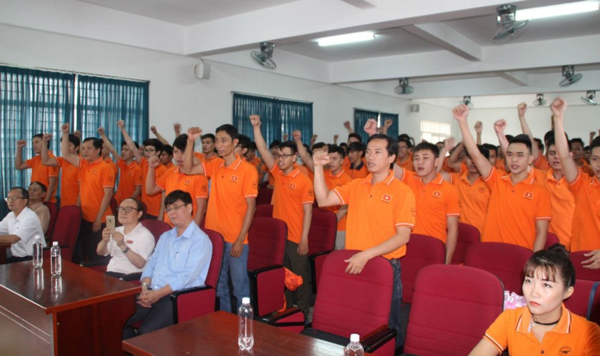 Đội tuyển của ĐH Lạc Hồng đại diện cho Việt Nam dành chức vô địch