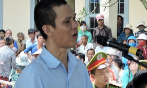 Nguyễn Trung Hoàng tại phiên tòa. Ảnh Zing.vn