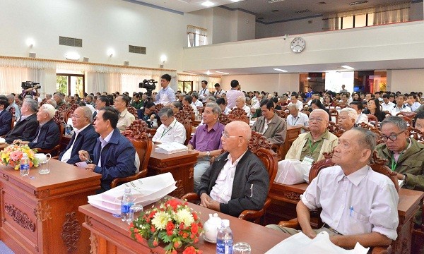 Đông đảo đại biểu tham dự hội thảo khoa học “Lộ Vòng Cung Cần Thơ – Vành đai lửa”