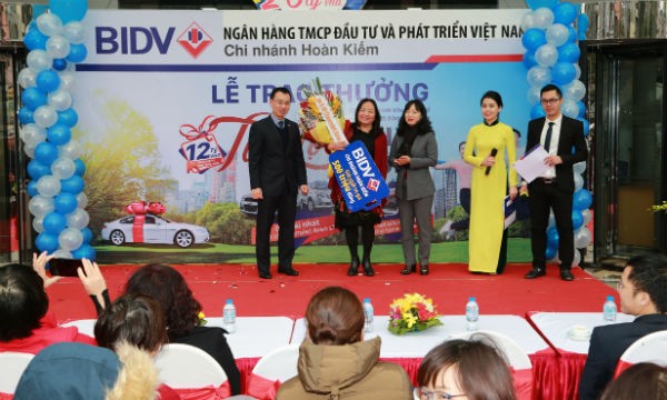 Khách hàng BIDV nhận giải 500 triệu đồng Chương trình “Tài Lộc nhân đôi”