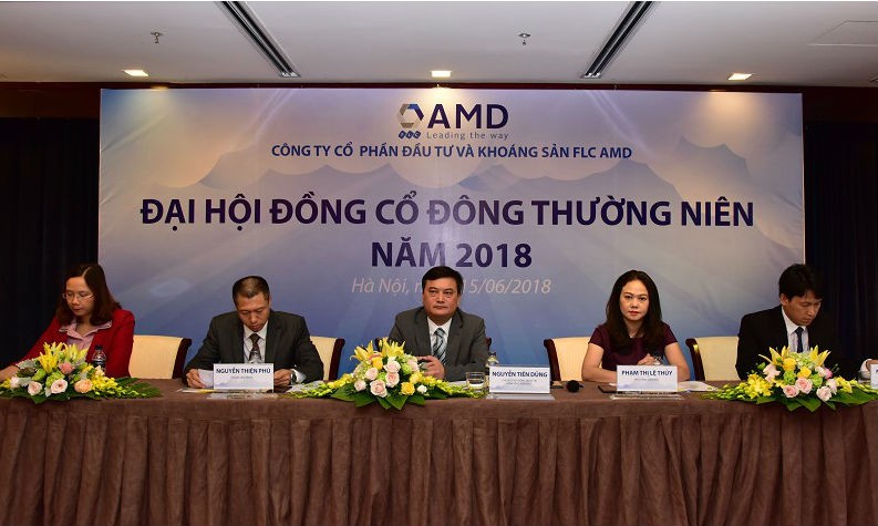 Đoàn chủ tịch ĐHCĐ thường niên FLC AMD năm 2018