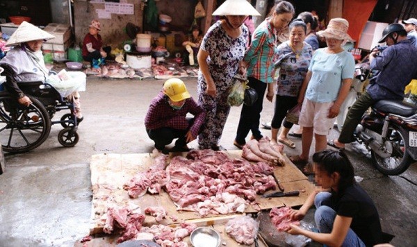 Tăng thuế VAT, các hộ tiêu dùng nhiều thực phẩm như rau, thịt sẽ bị ảnh hưởng nhiều hơn…