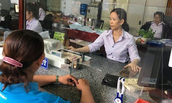 Khách hàng gửi tiền tại Quỹ tín dụng nhân dân  Mộc Hóa