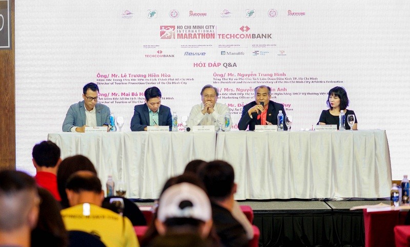 Giải Marathon quốc tế TPHCM Techcombank 2018: Chạy xuyên trung tâm và 6 quận