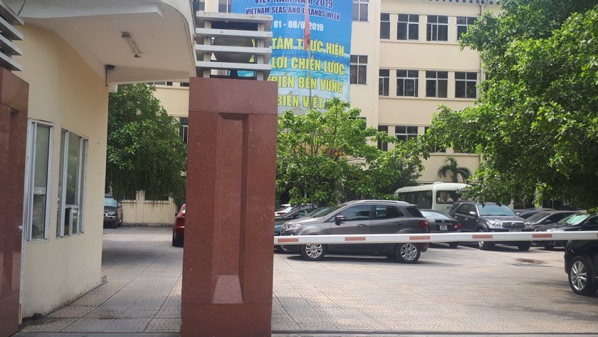 Nhà nước chi hàng trăm tỷ đồng cho  xây  trụ sở mới 18 tầng nhưng Bộ TN&MT vẫn giữ trụ sở cũ ở 83 Nguyễn Chí Thanh