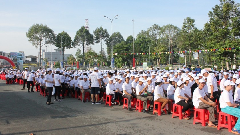 Đông đảo người dân tham gia chương trình Tuần lễ Đồng Nai xanh