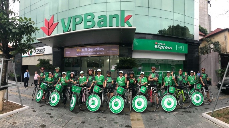 VPBank ra mắt gói ưu đãi tiết kiệm "tuổi vàng" cho khách hàng trên 50 tuổi