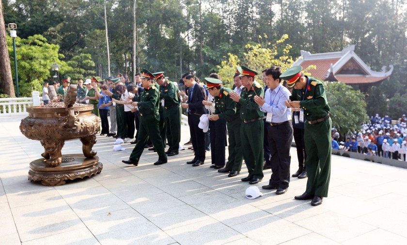 Nhiều Học viện của Bộ Quốc phòng chung tay trồng 2000 cây xanh “Dâng Bác - Ơn thầy”