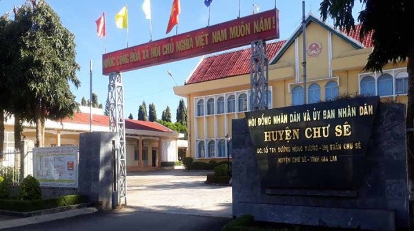 Trụ sở UBND huyện Chư Sê