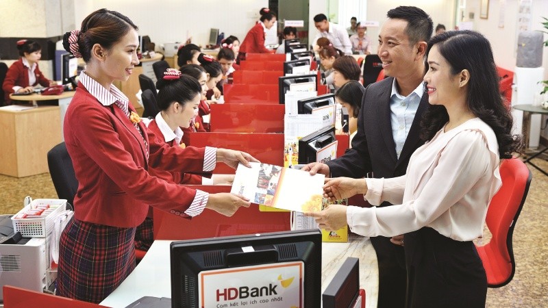 Hỗ trợ khách hàng vượt Covid-19, HDBank giảm sâu lãi suất cho vay