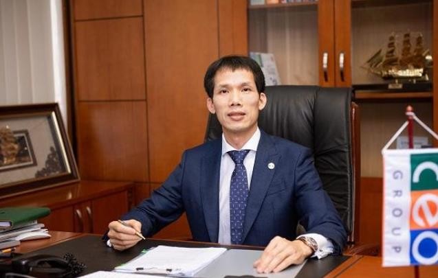 Ông Đoàn Văn Bình - Phó Chủ tịch VNREA, Chủ tịch HĐQT CEO Group - đại diện cho VNREA trình bày bài phát biểu về “Tương lai của Thị trường bất động sản Việt Nam sau Covid-19”