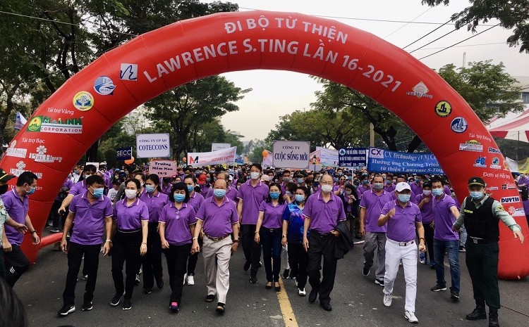 Đi bộ từ thiện Lawren.S Ting lần 16: “Bước chân chia sẻ”