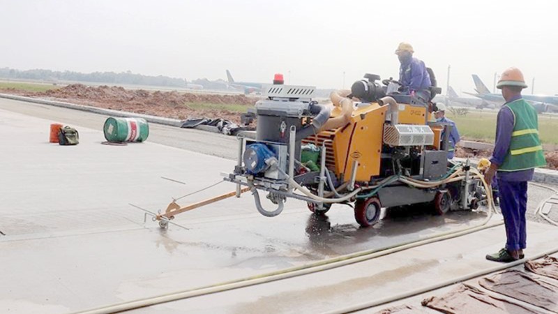 Nhà thầu Tổng Công ty Xây dựng công trình hàng không (ACC) thực hiện dự án tại sân bay Nội Bài, giai đoạn 1.