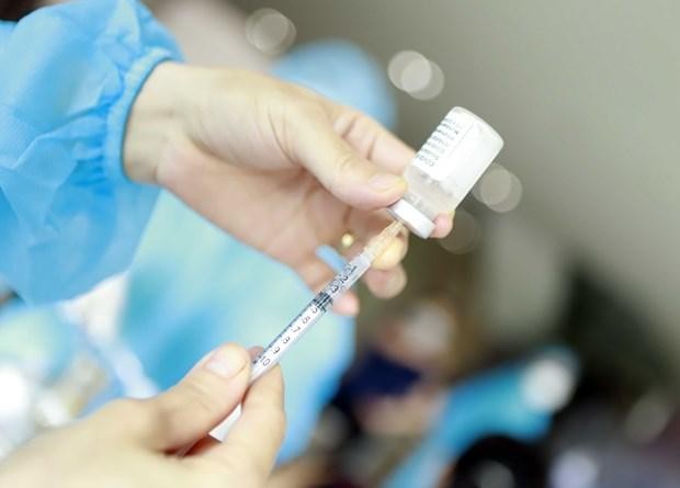 Tiêm vaccine ngừa COVID-19. (Nguồn: TTXVN)