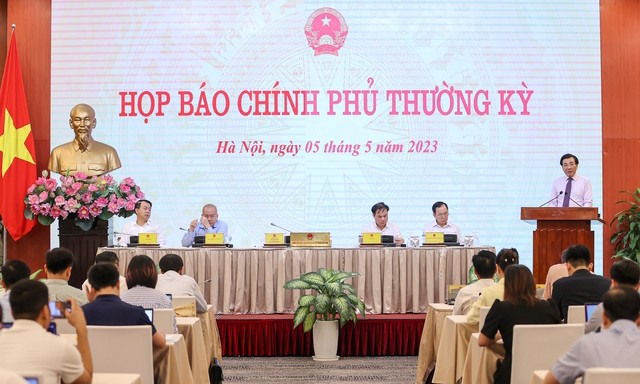 Hình ảnh tại họp báo.