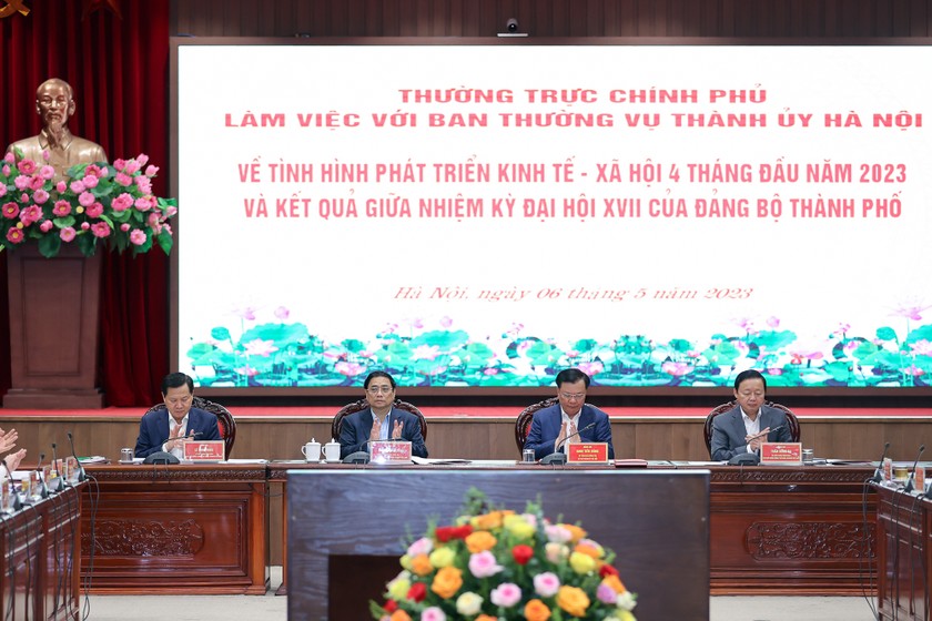 Hình ảnh tại cuộc làm việc.