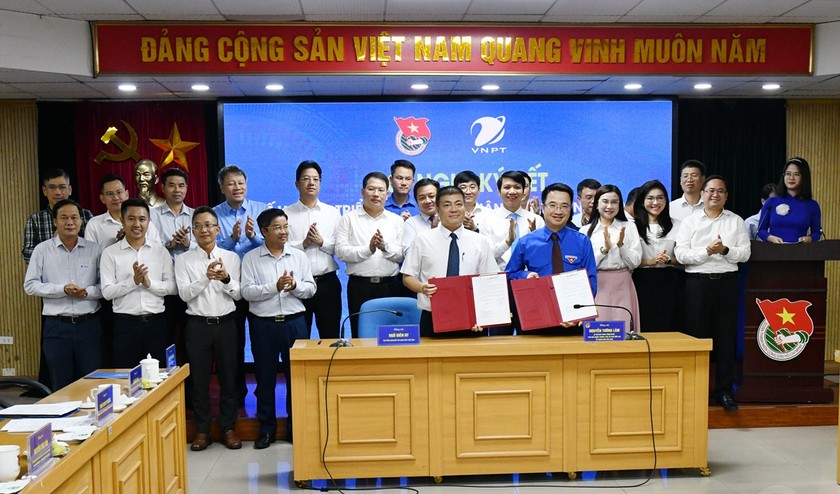 Lễ ký kết kế hoạch triển khai Thỏa thuận hợp tác năm 2024 giữa VNPT và Trung ương Đoàn 