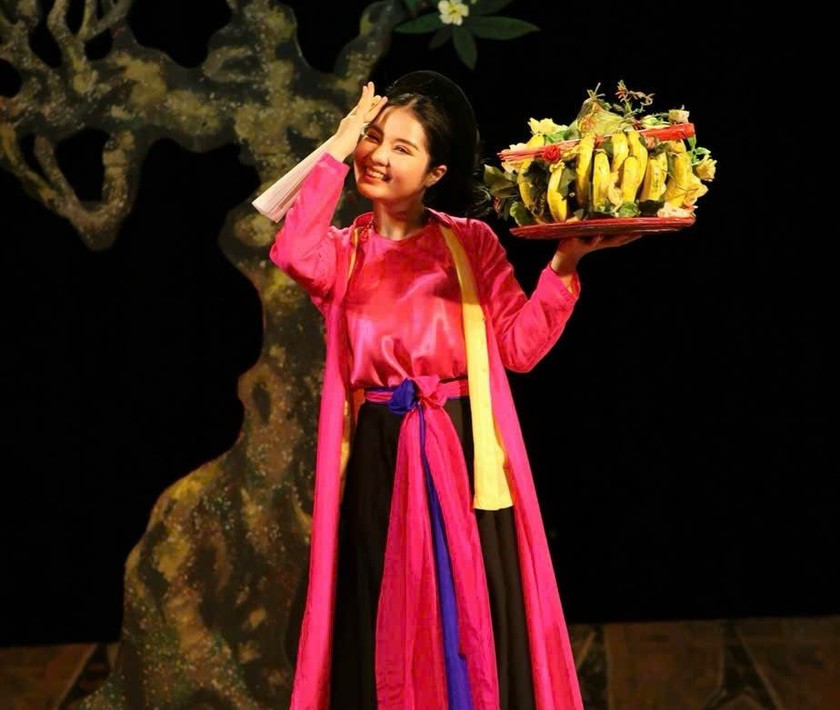 Thanh Huyền lại giành Huy chương vàng cho vai diễn Thị Màu trong trích đoạn Thị Màu lên chùa.