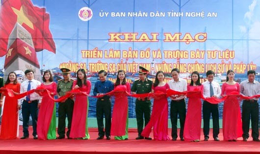 Khai mạc Triển lãm  bản đồ và trưng bày tư liệu Hoàng Sa và Trường Sa của Việt Nam – Những bằng chứng lịch sử pháp lý"