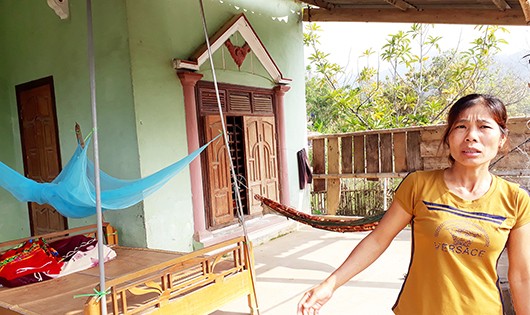 Những ngôi nhà xây kiên cố theo quy định được hỗ trợ Hệ số K nhưng những hộ dân bị ảnh hưởng bởi Dự án thủy điện Khe Bố lại bị "quên". 
