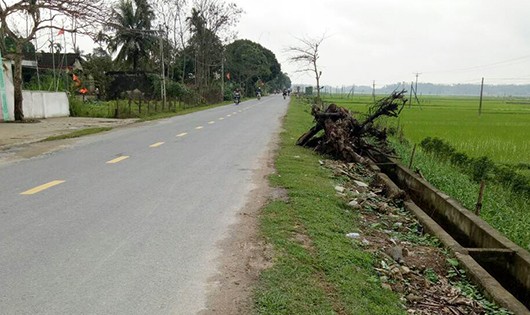 Hiện trường nơi vụ tông xe khiến 2 người chết, 8 người bị thương.