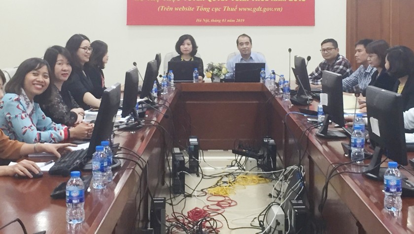 Chi cục thuế thành phố Vinh hỗ trợ trực tuyến về quyết toán thuế thu nhập
doanh nghiệp.