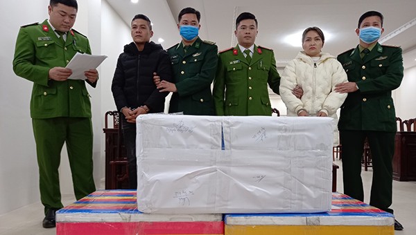 Tội ác giấu trong thùng bánh kẹo Tết đưa đi tiêu thụ
