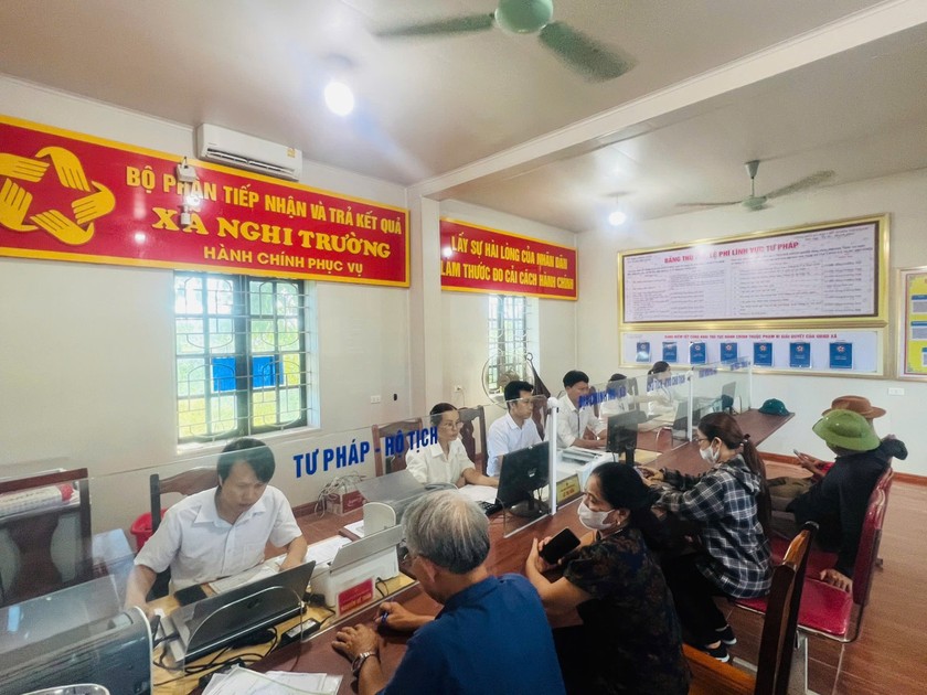 Bộ phận Tiếp nhận và Trả kết quả xã Nghi Trường, huyện Nghi Lộc, Nghệ An. Ảnh: CSCC