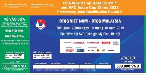 Sở hữu tấm vé đội tuyển Việt Nam- Malaisia là một niềm hạnh phúc quá lớn với người hâm mộ