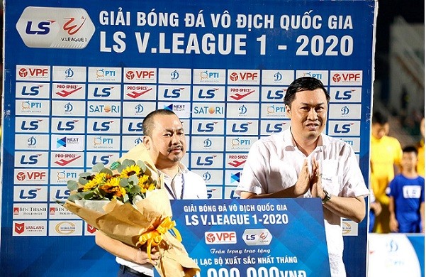 CLB Sài Gòn FC nhân một lúc 3 danh hiệu trong tháng