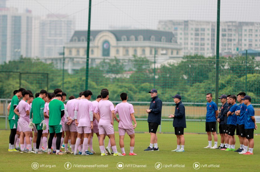 U16 Việt Nam đã lên đường sang Trung Quốc dự giải CFA Team China 2025 (Ảnh VFF)