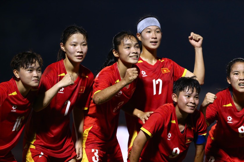 U19 nữ Việt Nam có 3 điểm trong ngày ra quân giải U19 nữ Đông Nam Á (Ảnh VFF)