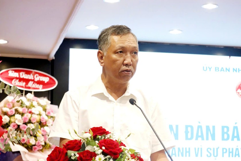 Phó Tổng Biên tập Báo Kinh tế &amp; Đô thị Lê Hoàng Anh phát biểu khai mạc Diễn đàn.