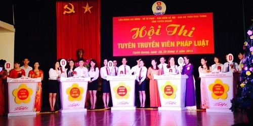 lThi tìm hiểu pháp luật cũng là dịp tốt để người dân tiếp cận pháp luật.