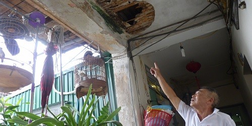 Khu tập thể C5, Quỳnh Mai hiện đang có nhiều dấu hiệu xuống cấp, xập xệ.