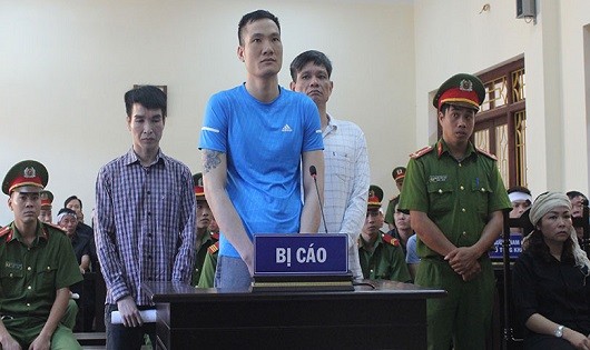 Các bị cáo tại tòa.