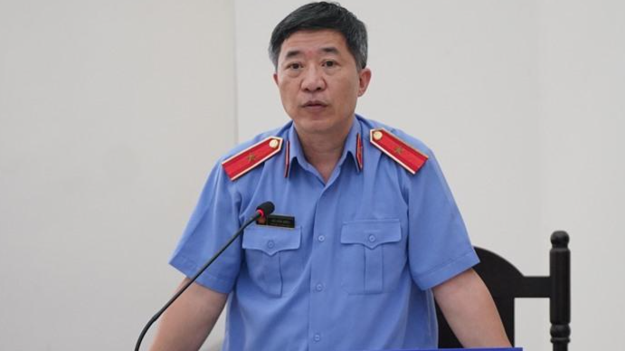 Đại diện VKS.