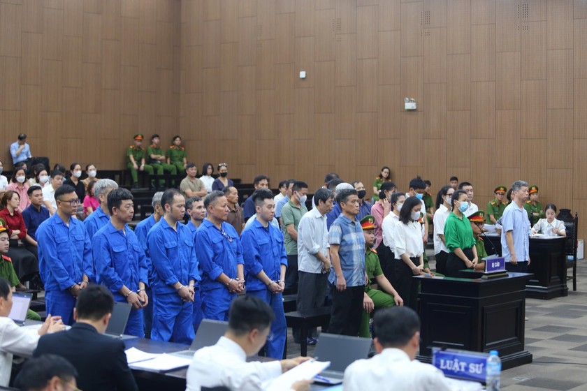 Các bị cáo tại tòa.