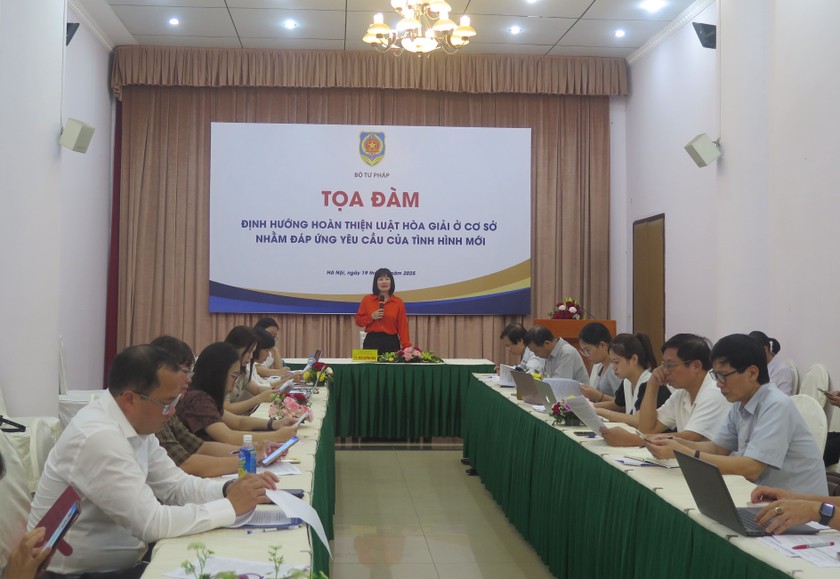 Toàn cảnh Tọa đàm.