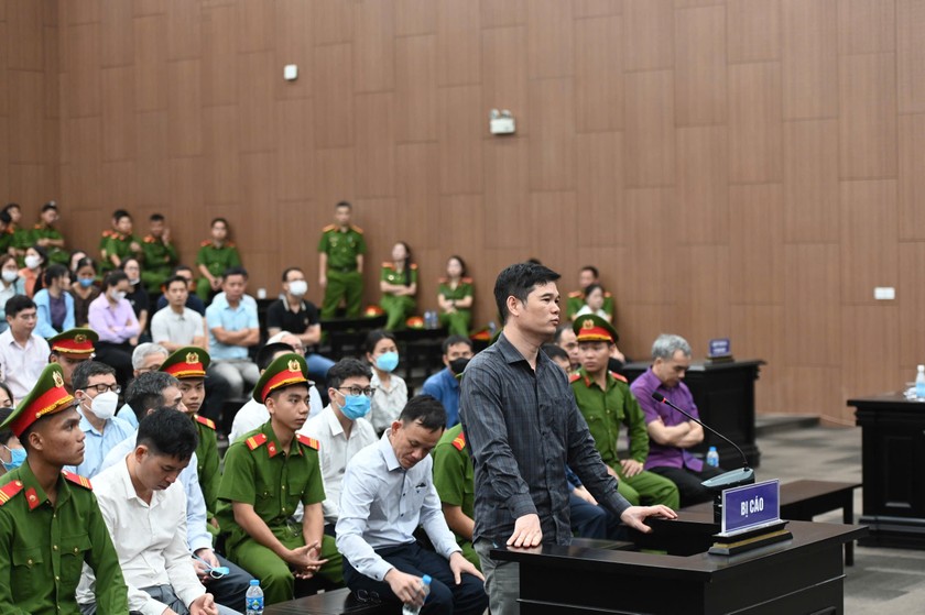 Các bị cáo tại tòa.