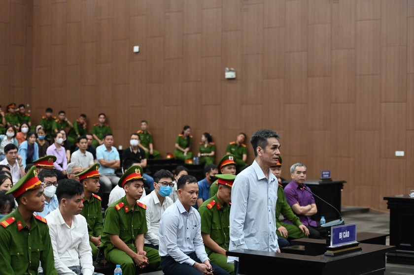 Các bị cáo tại tòa.