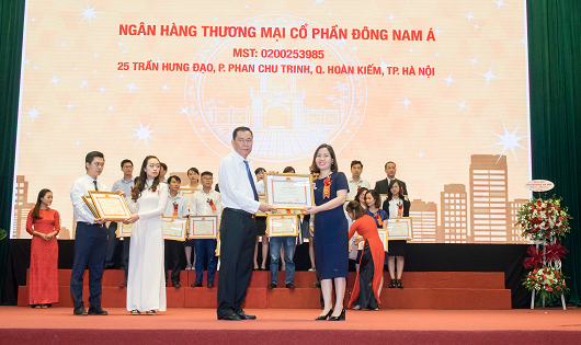 SeABank nhận Bằng khen của Bộ Tài chính do có thành tích tột trong công tác kê khai, nộp thuế năm 2017