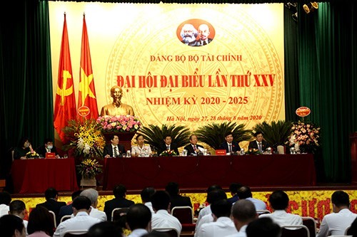 Đại hội có sự tham dự của 289 đại biểu.