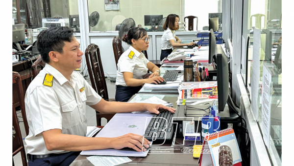 Toàn ngành Thuế phấn đấu hoàn thành dự toán thu NSNN; triển khai đồng bộ, quyết liệt các giải pháp tăng cường quản lý thu, chống thất thu...