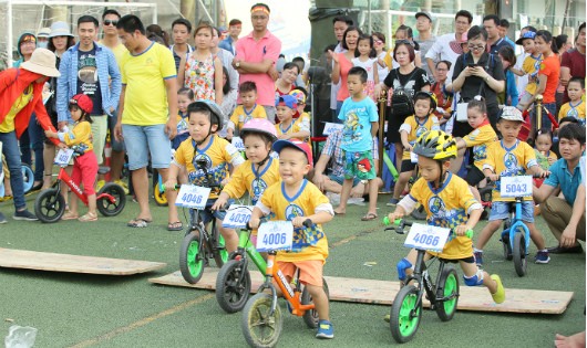 Sôi động cuộc thi Cua-rơ Nhí