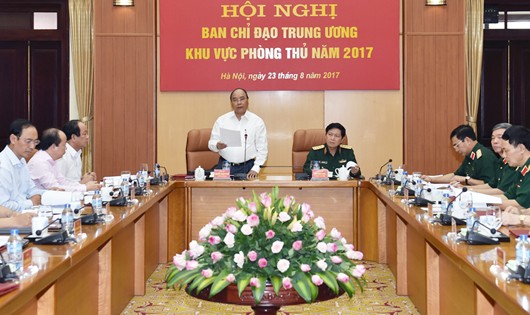 Xây dựng khu vực phòng thủ vững chắc, giàu về kinh tế, mạnh về quốc phòng