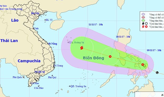 Áp thấp nhiệt đới có thể mạnh thành bão đang tiến vào Biển Đông