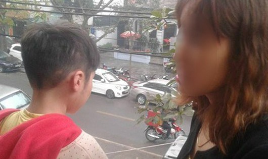 Dư luận chê 'vô tâm', mẹ đẻ bé trai 10 tuổi bị bố và dì ghẻ bạo hành nói gì?