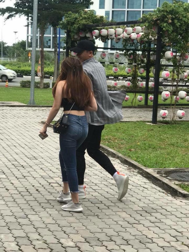 Dung nhan hấp dẫn của "bạn gái tin đồn" thủ môn Bùi Tiến Dũng hình ảnh 2 dung nhan hap dan cua "ban gai tin don" thu mon bui tien dung hinh anh 2